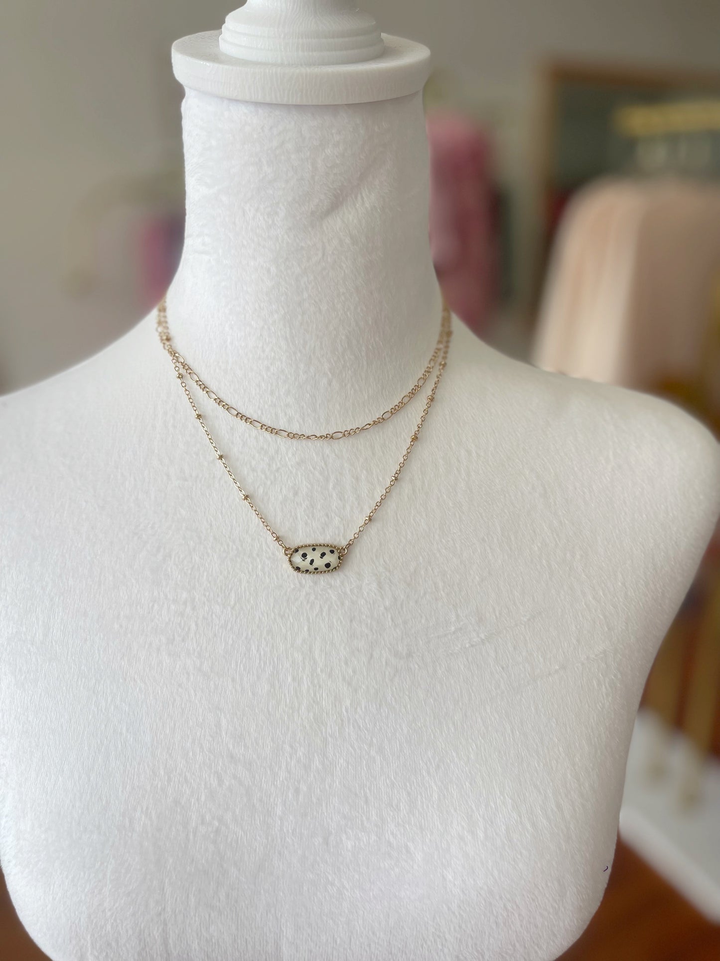 Layered Animal Print Pendant Necklace: Dalmatian(Dal) / OS