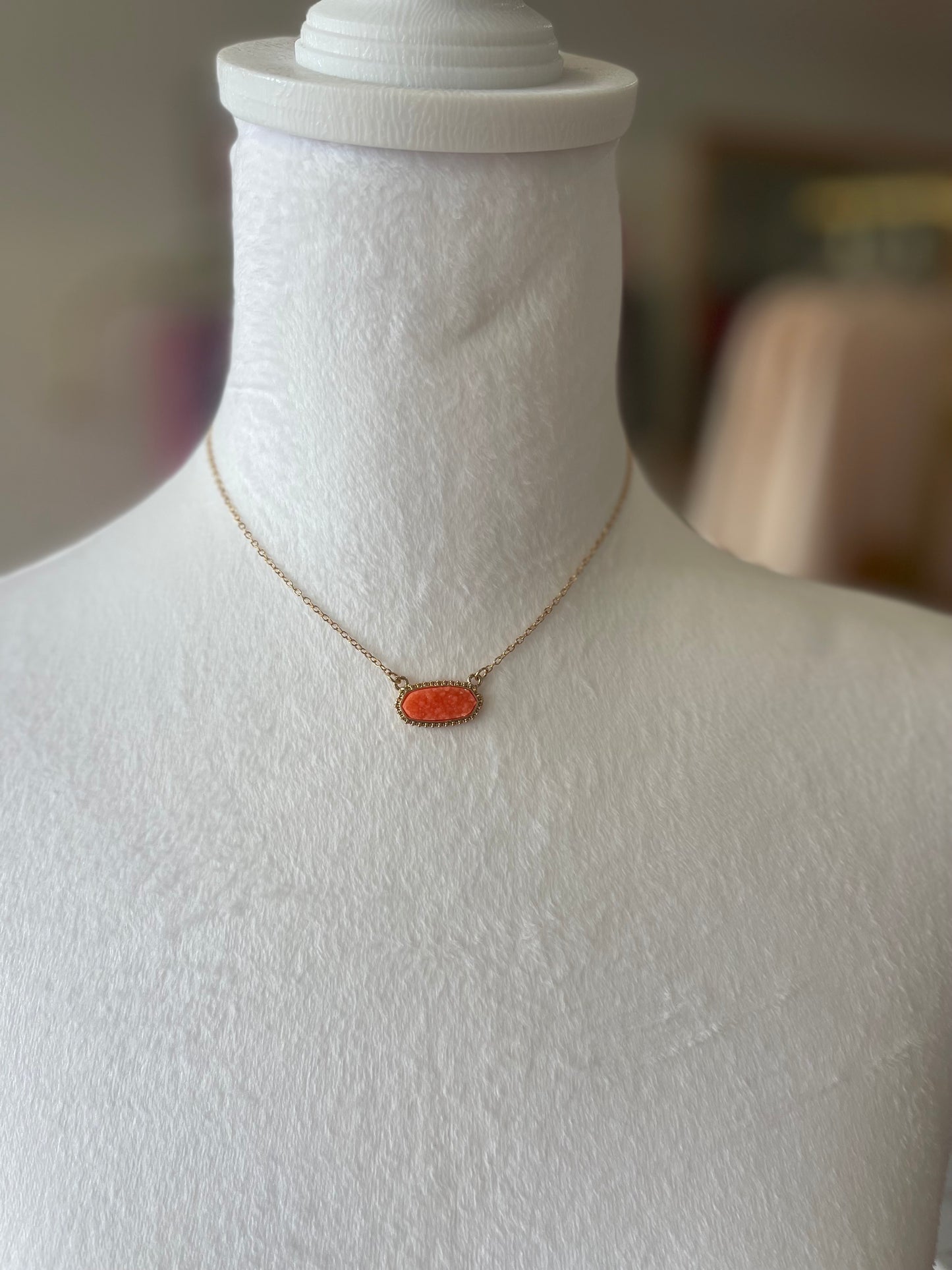 Drusy Accented Short Pendant Necklace: Orange / OS