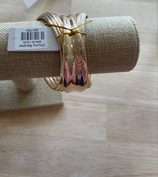 Chunky Bangles 3 Row Textured Casting Bracelet for Bold Style