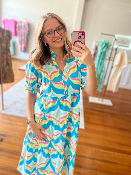 Weekend Getaway Dress for Women with V Neckline and Ruffle Details